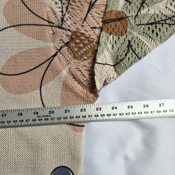 Floral Knit Long Sleeve Women's Top - Picture 4 of 6